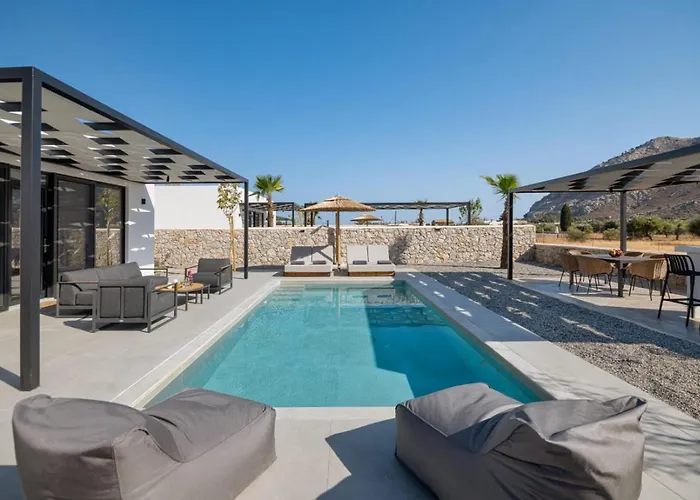 Zen Club Luxury Villa *