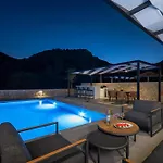 Zen Club Luxury Villa *